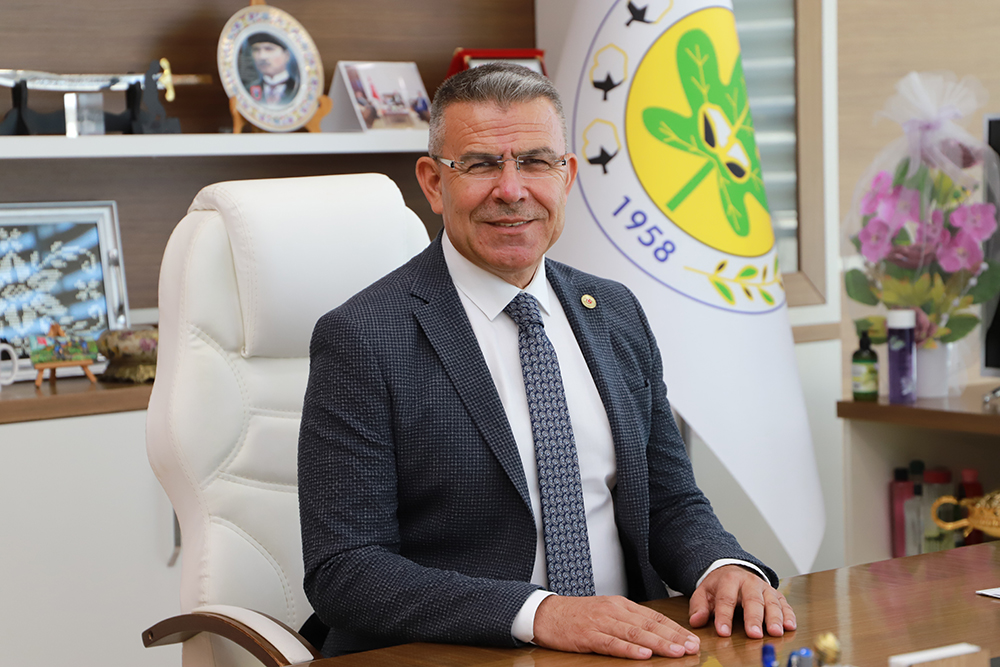 Atatürk Kent Meydanı’nı doldurma telaşı: Bu ne perhiz, bu ne lahana turşusu?