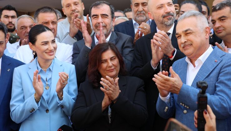 Alnı Ak, Başı Dik, Rozeti Yok(!)