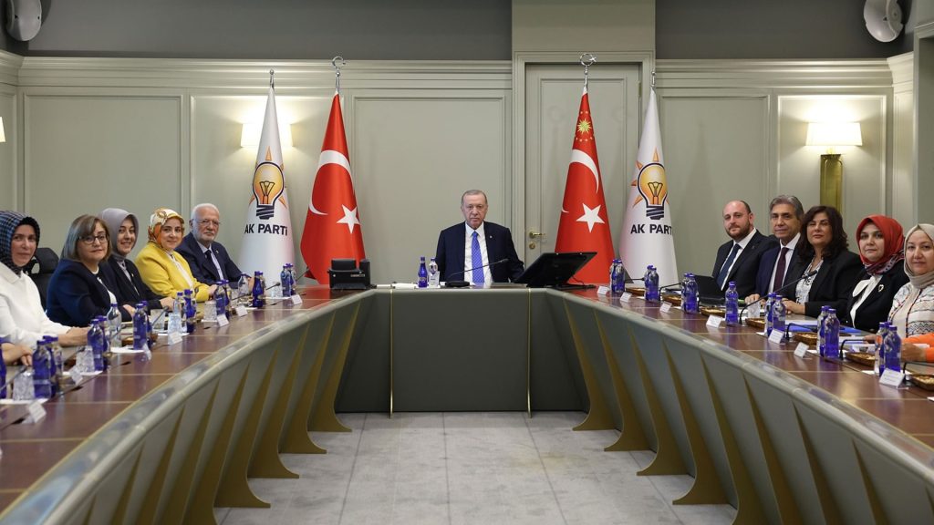 Çerçioğlu-Erdoğan buluşması siyaseti salladı!