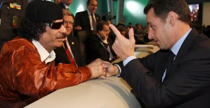 Eski Fransa Cumhurbaşkanı Sarkozy’ye 5 yıl hapis cezası