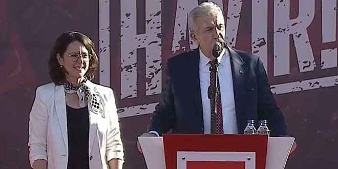 Mansur Yavaş: AK Parti’ye geçenlere rozet, geçmeyene kelepçe